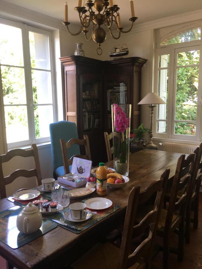 Bed and Breakfast Au Charme Des Pommiers Thiberville Exterior foto