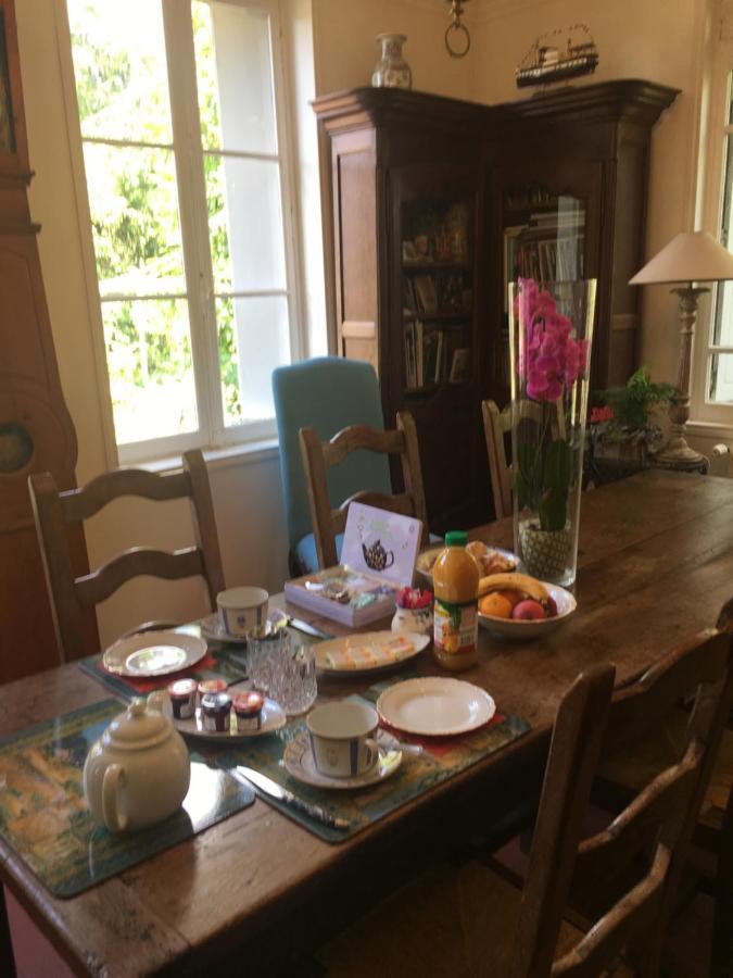 Bed and Breakfast Au Charme Des Pommiers Thiberville Exterior foto